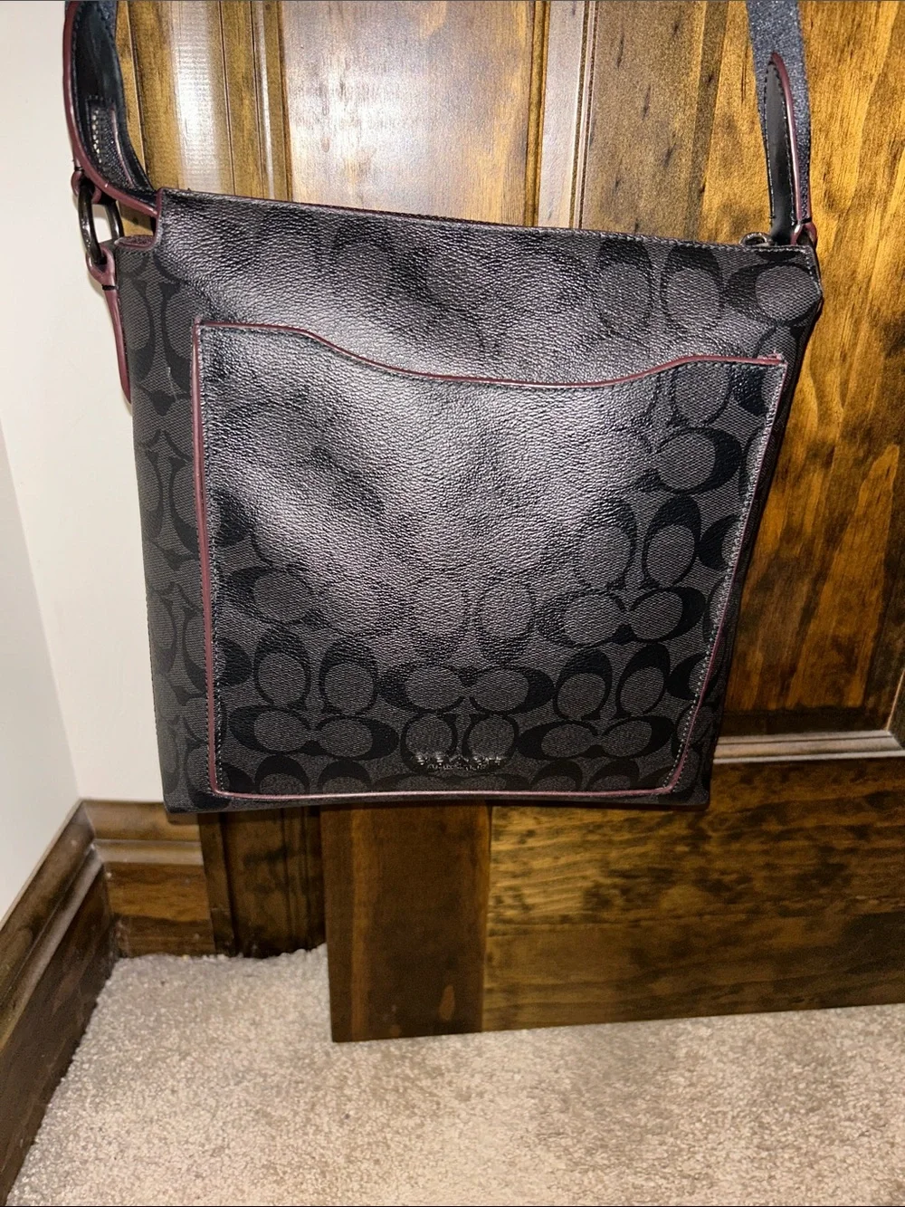 Coach Men's Signature Messenger Bag in Charcoal/Black